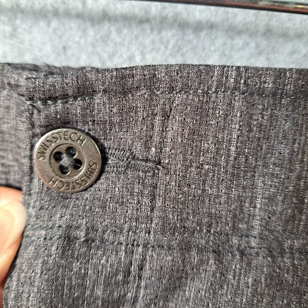 SwissTech Mens 42 Shorts Flat Front Gray Poly Elastic Waistband Pockets Stretch - Picture 9 of 15